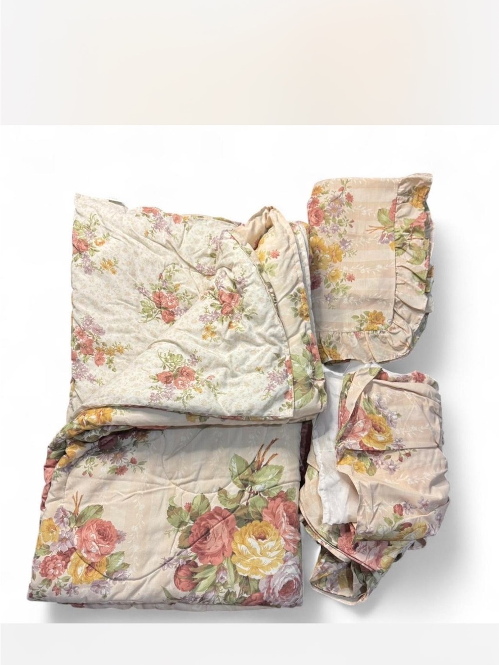 Vintage Floral Quilted Comforter Set in Blush Pink